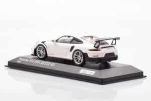 Porsche 911 991.2 GT2 RS Biały Minichamps 1:43 CA04318004 Metal — zdjęcie 3 z 4
