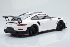 Porsche 911 GT2 RS 991.2 Weissach Package Biały Czarne Felgi Magnezowe Minichamps 1:18 153068309 Metal — zdjęcie 2 z 6