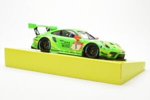 Porsche 911 991.2 GT3 R #1 Manthey Racing 24 Hours Nurburgring 2019 Minichamps 1:18 MG-M-911-19-1801 Metal — zdjęcie 4 z 6