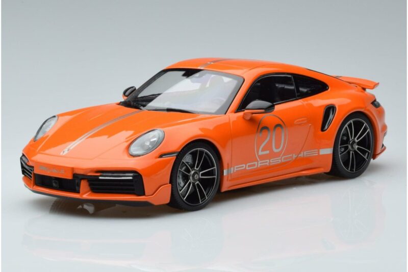 Porsche 911 992 Turbo S China 20th Anniversary Pomarańczowy Minichamps 1:18 155069171 Metal