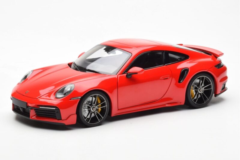 Porsche 911 992 Turbo S Sport Design Czerwony Minichamps 1:18 113069078 Metal