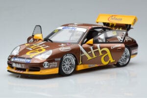 Porsche 911 996 GT3 Cup M. Marsh Carrera Cup Asia Winner 2004 AUTOart 1:18 80489 Metal — zdjęcie 2 z 7