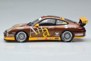 Porsche 911 996 GT3 Cup M. Marsh Carrera Cup Asia Winner 2004 AUTOart 1:18 80489 Metal — zdjęcie 4 z 7