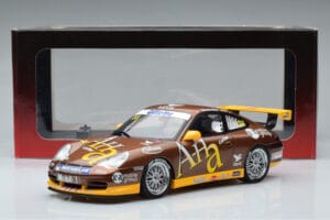 Porsche 911 996 GT3 Cup M. Marsh Carrera Cup Asia Winner 2004 AUTOart 1:18 80489 Metal — zdjęcie 7 z 7