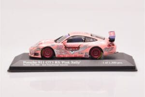 Porsche 911 996 GT3 RS Pink Sally #45 Petty / Jeanette Phoenix 250 2004 Minichamps 1:43 400046945 Metal