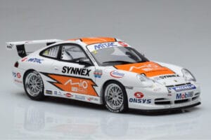 Porsche 911 996 GT3 R #1 C. Kwan Carrera Cup Asia 2004 AUTOart 1:18 80487 Metal — zdjęcie 5 z 7