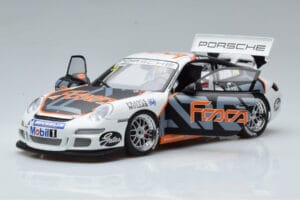 Porsche 911 997 GT3 Cup #33 M. Marsh Carrera Cup Asia 2006 AUTOart 1:18 80782 Metal — zdjęcie 2 z 7