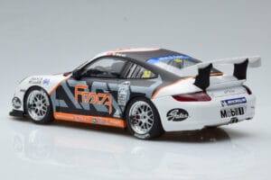 Porsche 911 997 GT3 Cup #33 M. Marsh Carrera Cup Asia 2006 AUTOart 1:18 80782 Metal — zdjęcie 6 z 7