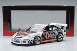 Porsche 911 997 GT3 Cup #33 M. Marsh Carrera Cup Asia 2006 AUTOart 1:18 80782 Metal — zdjęcie 7 z 7