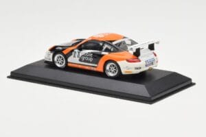 Porsche 911 997 GT3 Cup Noble Group #6 D. Watts Carrera Cup GB 2009 Minichamps 1:43 400076409 Metal — zdjęcie 3 z 4