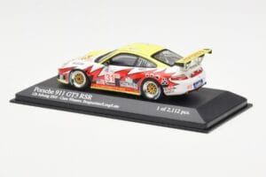 Porsche 911 997 GT3 RSR #31 J. Bergmeister / P. Long / L. Luhr 12 Hours of Sebring Class Winners 2005 Minichamps 1:43 4000564 — zdjęcie 3 z 4