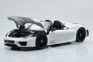 Porsche 918 Spyder Weissach Package Biały Z Czarnymi Felgami Minichamps 1:18 113062443 Metal — zdjęcie 2 z 9