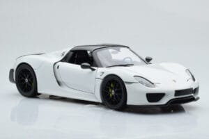 Porsche 918 Spyder Weissach Package Biały Z Czarnymi Felgami Minichamps 1:18 113062443 Metal — zdjęcie 7 z 9