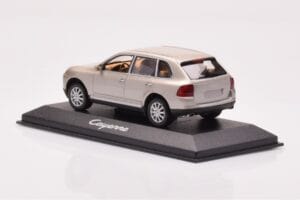 Porsche Cayenne 9PA Beżowy Minichamps 1:43 WAPC2000513 Metal — zdjęcie 3 z 4