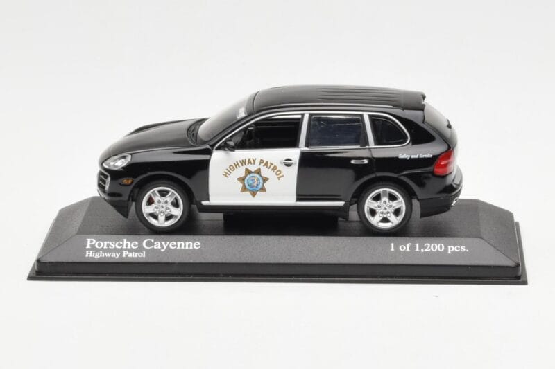Porsche Cayenne 9PA Highway Patrol Minichamps 1:43 400066291 Metal