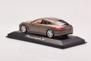 Porsche Panamera 970 4 Beżowy Metaliczny Minichamps 1:43 WAP02000319 Metal — zdjęcie 3 z 4
