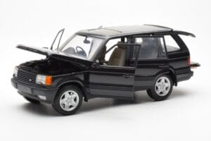 Range Rover P38 4.6 HSE Czarny Metaliczny AUTOart 1:18 70017 Metal — zdjęcie 9 z 9