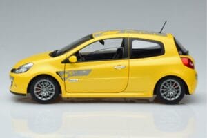 Renault Clio RS Mk3 F1 Team Norev 1:18 185236 Metal — zdjęcie 4 z 7