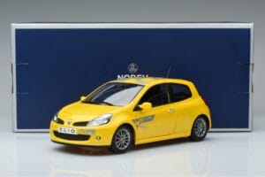 Renault Clio RS Mk3 F1 Team Norev 1:18 185236 Metal — zdjęcie 7 z 7