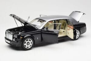 Rolls-Royce Phantom VII EWB Czarny i Srebrny Kyosho 1:18 08841BKS Metal — zdjęcie 2 z 8