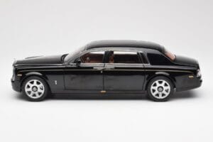 Rolls-Royce Phantom VII EWB Diamond Czarny Kyosho 1:18 08841DBK2 Metal — zdjęcie 4 z 8