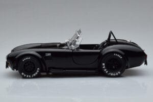 Shelby Cobra 427 S/C Czarny Kyosho 1:18 08048BK Metal — zdjęcie 4 z 9