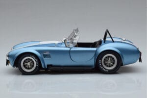 Shelby Cobra 427 S/C Jasnoniebieski Kyosho 1:18 08048SBL Metal — zdjęcie 4 z 9