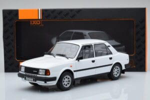 Skoda 130 L Biały IXO 1:18 18CMC158 Metal — zdjęcie 6 z 6