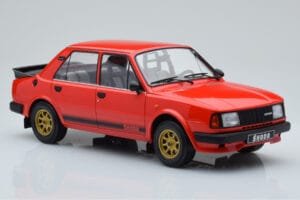 Skoda 130 LR Czerwony IXO 1:18 18CMC159 Metal — zdjęcie 4 z 6