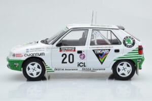 Skoda Felicia #20 S. Blomqvist / B. Cederberg Rally RAC Lombard 1995 IXO 1:18 18RMC147 Metal — zdjęcie 3 z 6