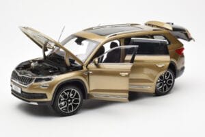Skoda Kodiaq Złoty FAW 1:18 ZSX000001GOL Metal — zdjęcie 2 z 8