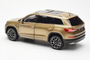 Skoda Kodiaq Złoty FAW 1:18 ZSX000001GOL Metal — zdjęcie 7 z 8