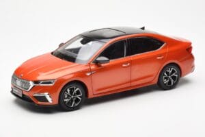 Skoda Octavia Pro Pomarańczowy FAW 1:18 ZMR000006ORA Metal