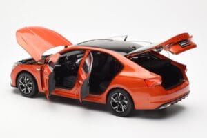 Skoda Octavia Pro Pomarańczowy FAW 1:18 ZMR000006ORA Metal — zdjęcie 5 z 8