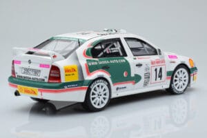 Skoda Octavia WRC #14 D. Auriol / D. Giraudet Rally Monte Carlo 2003 Otto 1:18 OT431 Żywica — zdjęcie 2 z 6