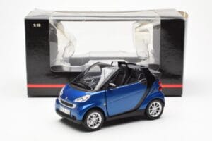 Smart Fortwo 451 Cabrio Niebieski i Czarny Minichamps 1:18 150036330 Metal — zdjęcie 8 z 8