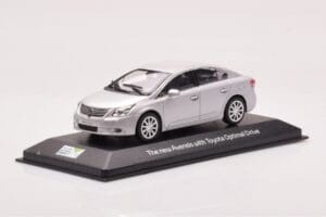 Toyota Avensis T270 Srebrny Minichamps 1:43 403166903 Metal — zdjęcie 2 z 4