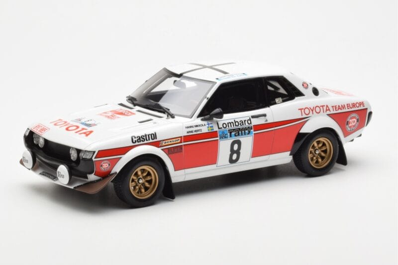 Toyota Celica 2000 GT RA21 #8 H. Mikkola / A. Hertz Lombard RAC Rally 1977 Otto 1:18 OT1044 Żywica