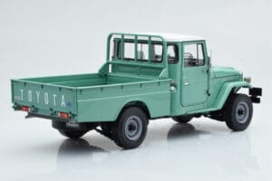 Toyota Land Cruiser 40 4x4 Pickup Zielony Kyosho 1:18 08958FG Metal — zdjęcie 4 z 8