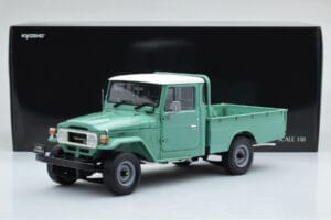 Toyota Land Cruiser 40 4x4 Pickup Zielony Kyosho 1:18 08958FG Metal — zdjęcie 8 z 8