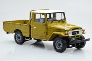 Toyota Land Cruiser 40 4x4 Pickup Oliwkowy Kyosho 1:18 08958K Metal — zdjęcie 6 z 8