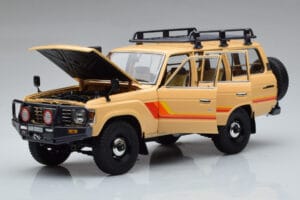 Toyota Land Cruiser 60 Beżowy Z Opcjonalnymi Częściami Kyosho 1:18 08956XBE Metal — zdjęcie 2 z 12