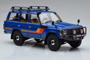 Toyota Land Cruiser 60 Niebieski Z Opcjonalnymi Częściami Kyosho 1:18 08956XBL Metal — zdjęcie 5 z 11