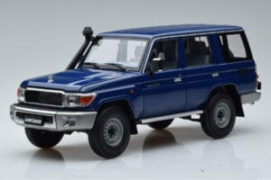 Toyota Land Cruiser J76 Niebieski Almost Real 1:18 870101 Metal