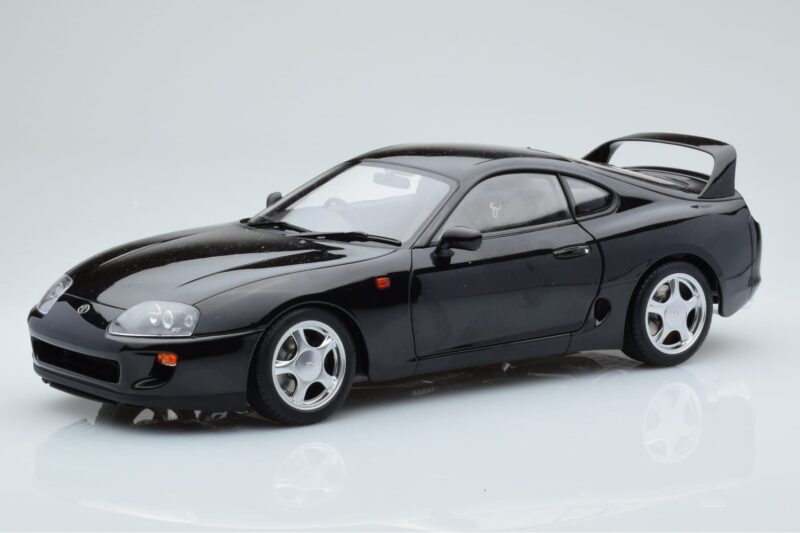Toyota Supra A80 Czarny LCD 1:18 LCD18020-BL Metal