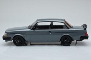 Volvo 240 Turbo Szary IXO 1:18 18CMC089 Metal — zdjęcie 3 z 6