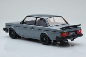Volvo 240 Turbo Szary IXO 1:18 18CMC089 Metal — zdjęcie 5 z 6