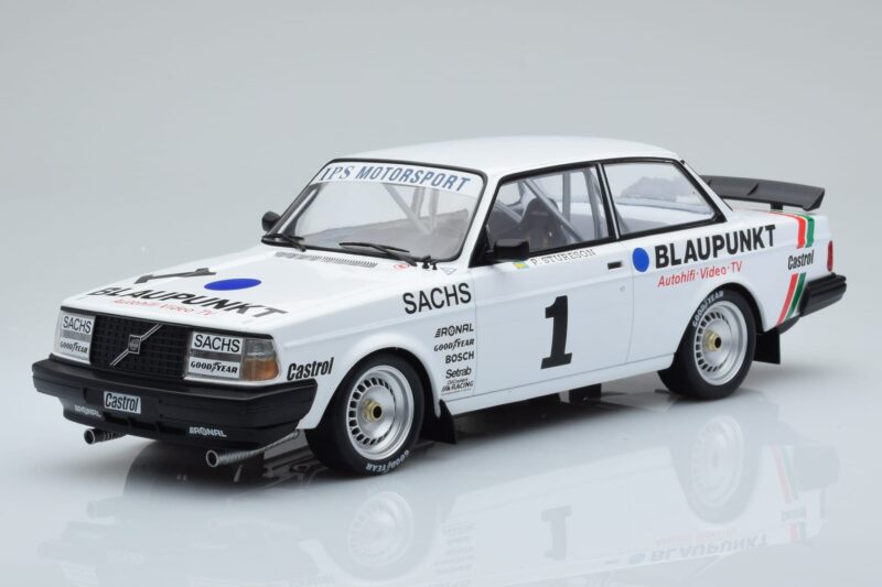 Volvo 240 Turbo IPS Racing Blaupunkt #1 P. Stureson DTM Zolder 1986 IXO 1:18 18RMC106 Metal