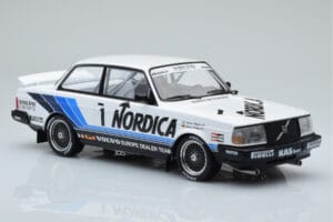 Volvo 240 Turbo Nordica #1 J. Cecotto / A. Olafsson ETCC Brno 1986 IXO 1:18 18RMC087 Metal — zdjęcie 4 z 6