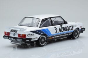 Volvo 240 Turbo Nordica #2 U. Granberg / T. Lindstrom ETCC Brno 1986 IXO 1:18 18RMC088 Metal — zdjęcie 2 z 6